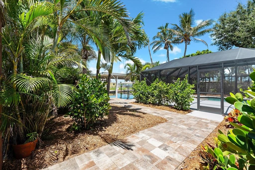 待售: $959,000 (3 贝兹, 2 浴室, 1675 平方英尺)