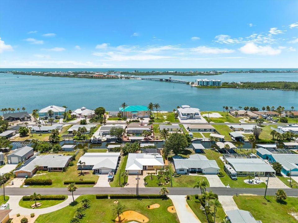 待售: $959,000 (3 贝兹, 2 浴室, 1675 平方英尺)