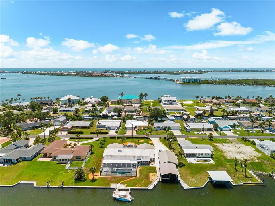 待售: $959,000 (3 贝兹, 2 浴室, 1675 平方英尺)