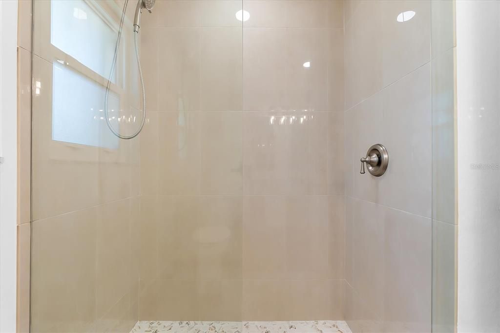 待售: $959,000 (3 贝兹, 2 浴室, 1675 平方英尺)