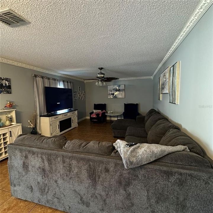 待售: $290,999 (4 贝兹, 2 浴室, 2793 平方英尺)