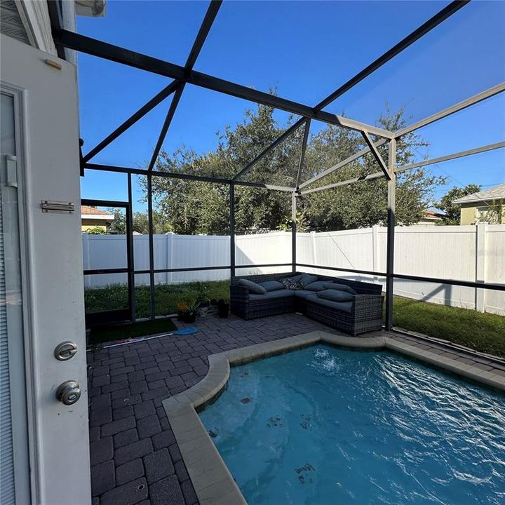 待售: $290,999 (4 贝兹, 2 浴室, 2793 平方英尺)