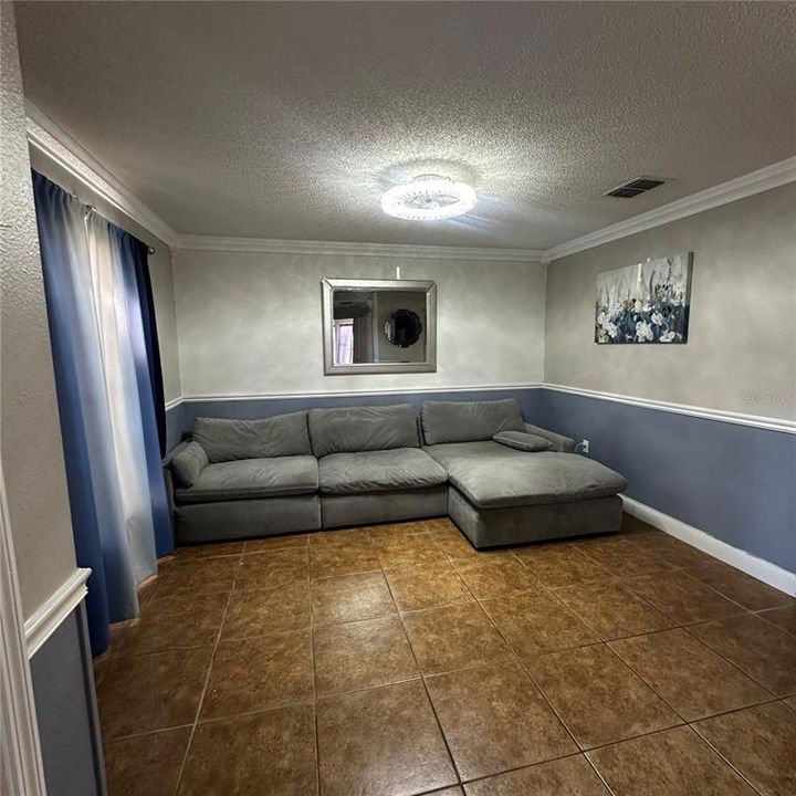 待售: $290,999 (4 贝兹, 2 浴室, 2793 平方英尺)