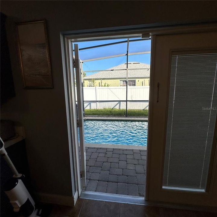 待售: $290,999 (4 贝兹, 2 浴室, 2793 平方英尺)