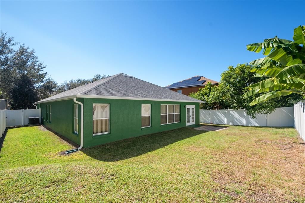 Active With Contract: $400,000 (3 beds, 2 baths, 1960 Square Feet)