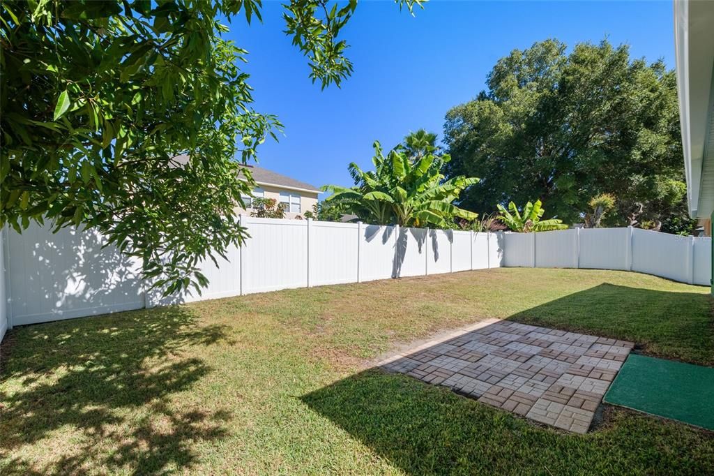 Active With Contract: $400,000 (3 beds, 2 baths, 1960 Square Feet)