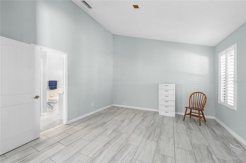 На продажу: $295,000 (3 спален, 2 ванн, 1459 Квадратных фут)