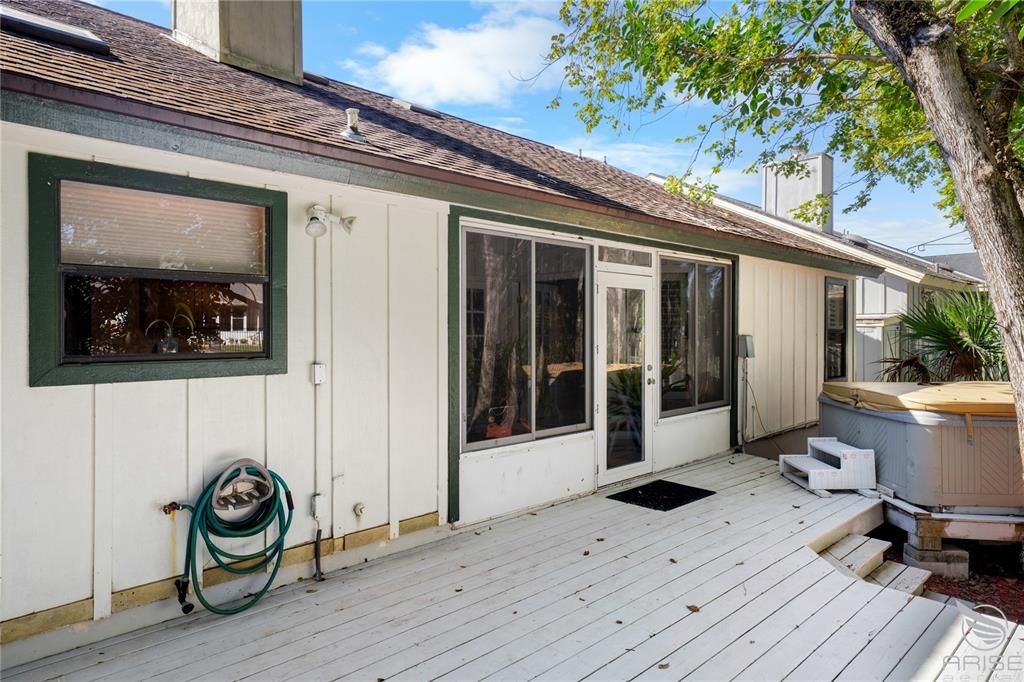 На продажу: $295,000 (3 спален, 2 ванн, 1459 Квадратных фут)