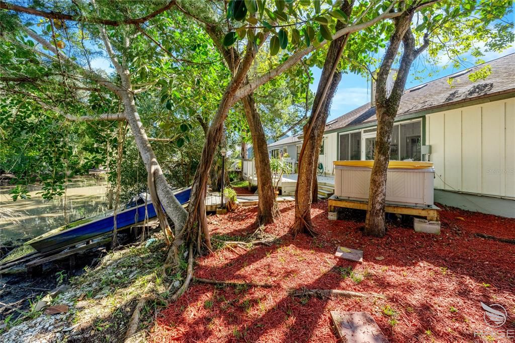 На продажу: $295,000 (3 спален, 2 ванн, 1459 Квадратных фут)