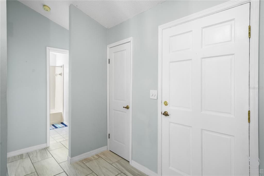 На продажу: $295,000 (3 спален, 2 ванн, 1459 Квадратных фут)