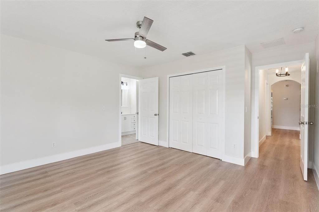 For Sale: $799,900 (5 beds, 3 baths, 3390 Square Feet)