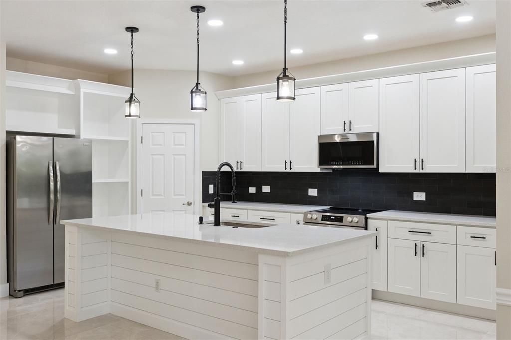 For Sale: $799,900 (5 beds, 3 baths, 3390 Square Feet)