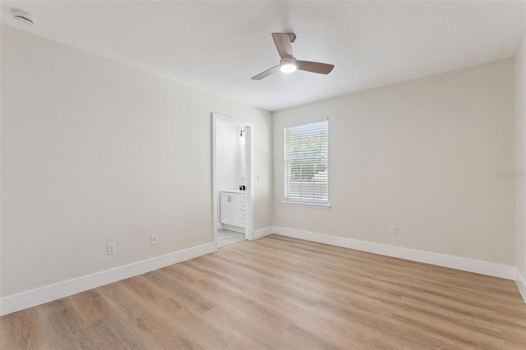 For Sale: $799,900 (5 beds, 3 baths, 3390 Square Feet)