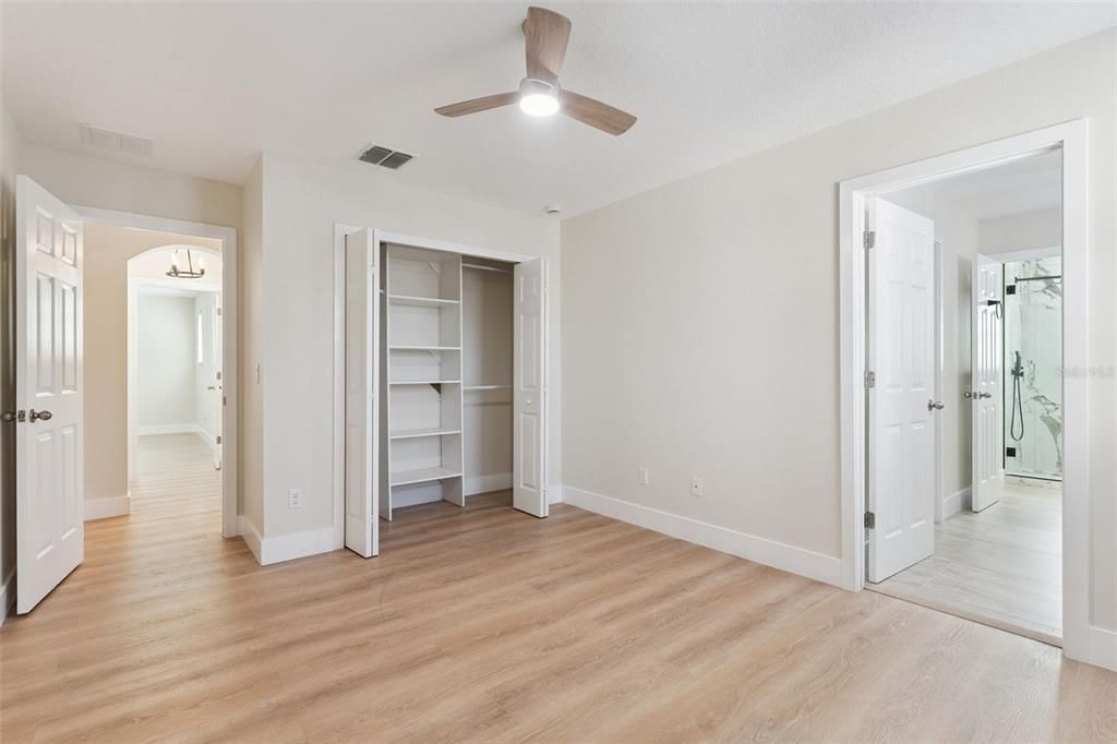 For Sale: $799,900 (5 beds, 3 baths, 3390 Square Feet)