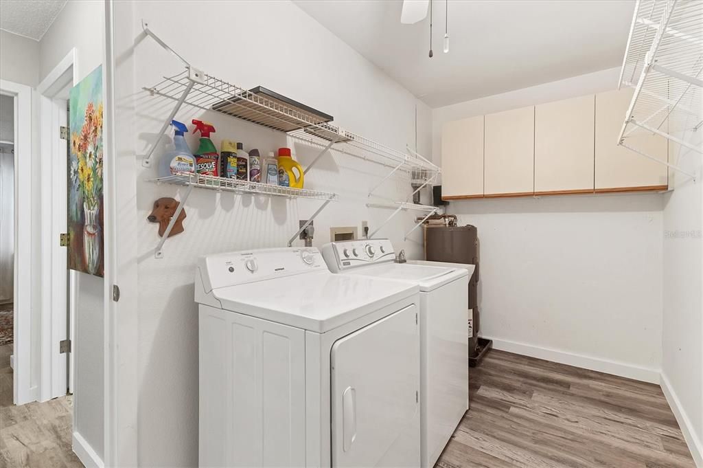 For Sale: $309,000 (2 beds, 2 baths, 1314 Square Feet)