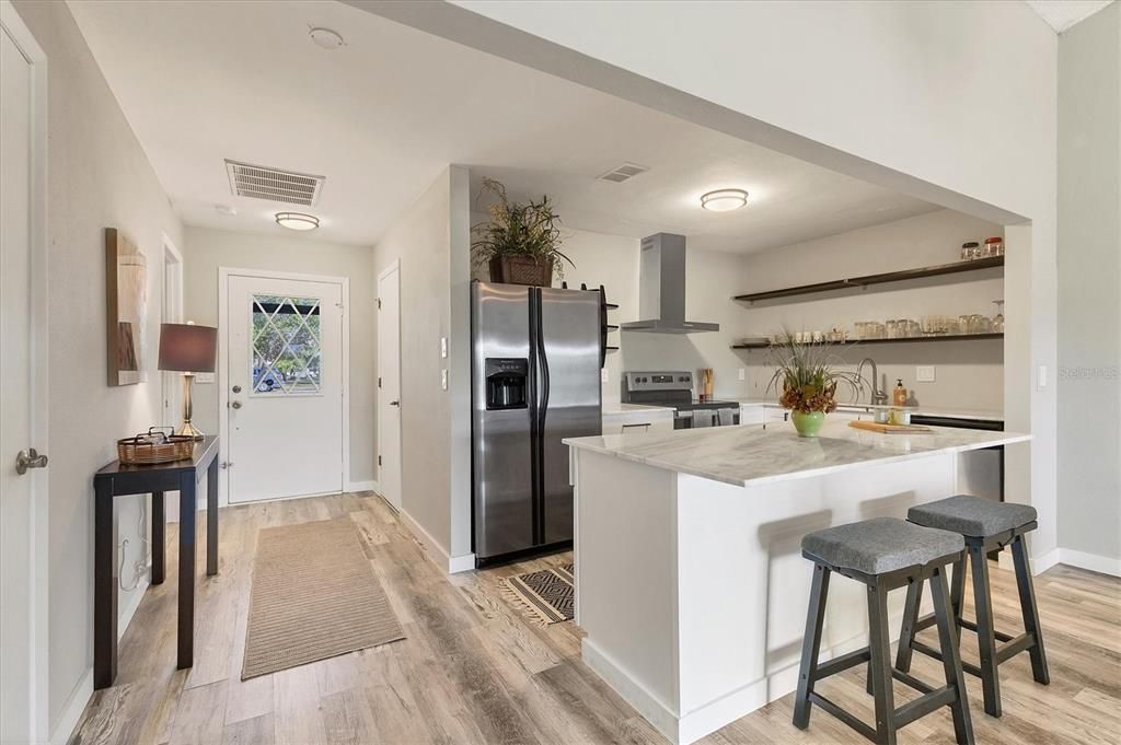 For Sale: $309,000 (2 beds, 2 baths, 1314 Square Feet)