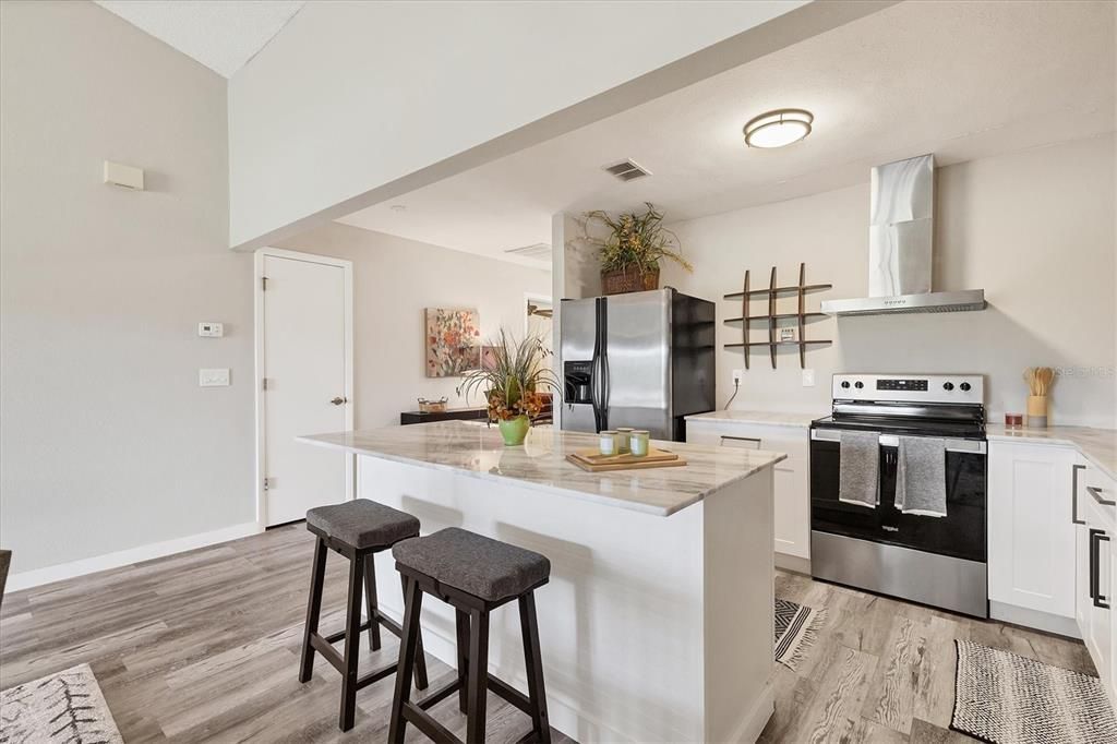 For Sale: $309,000 (2 beds, 2 baths, 1314 Square Feet)