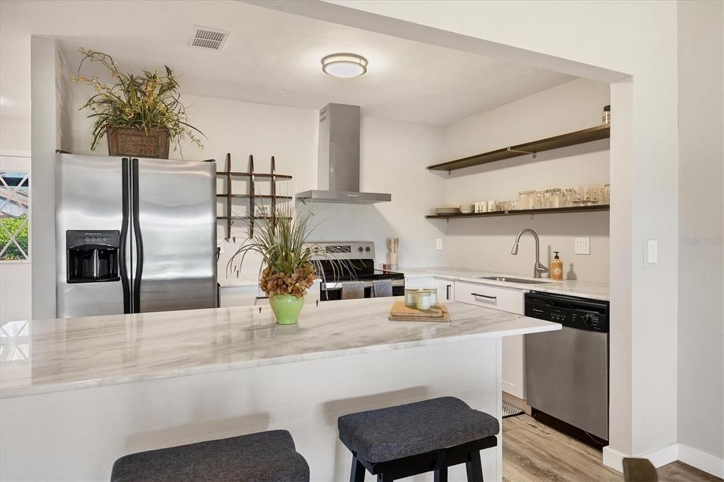 For Sale: $309,000 (2 beds, 2 baths, 1314 Square Feet)