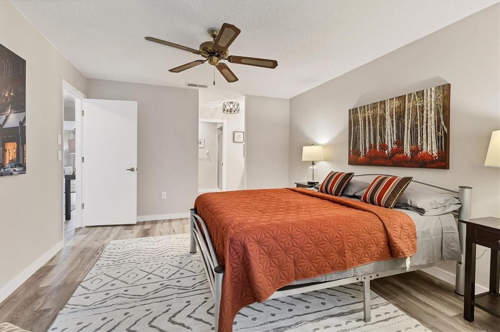 For Sale: $309,000 (2 beds, 2 baths, 1314 Square Feet)