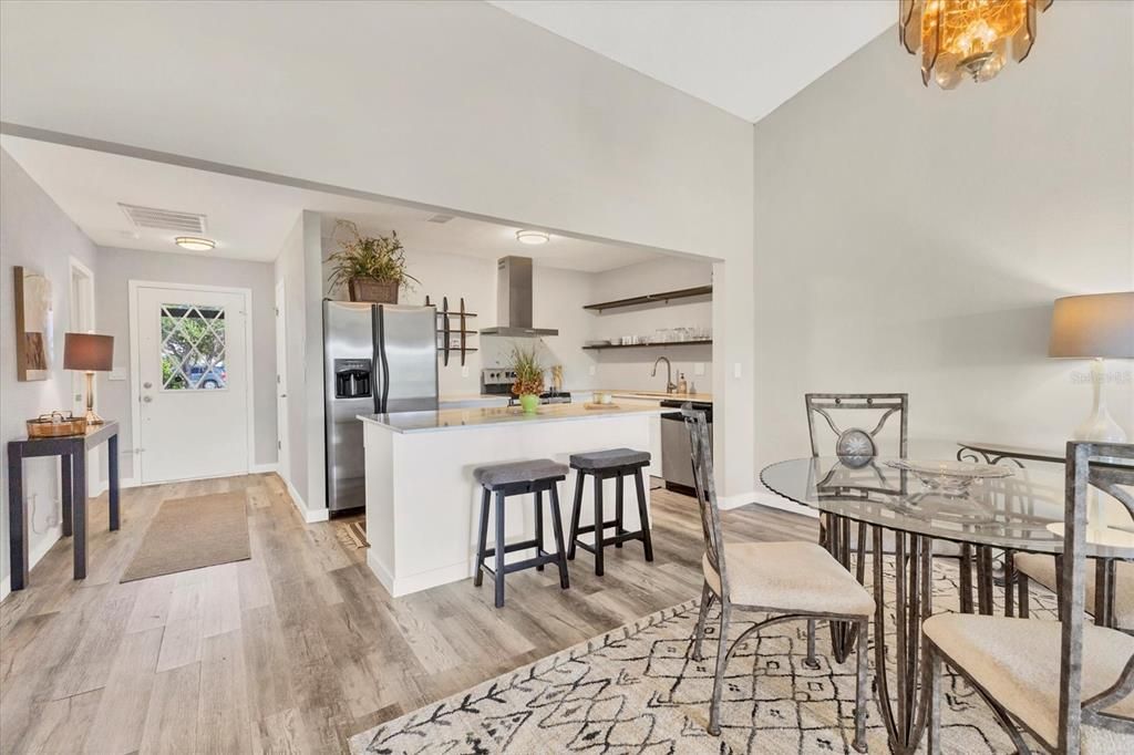 For Sale: $309,000 (2 beds, 2 baths, 1314 Square Feet)