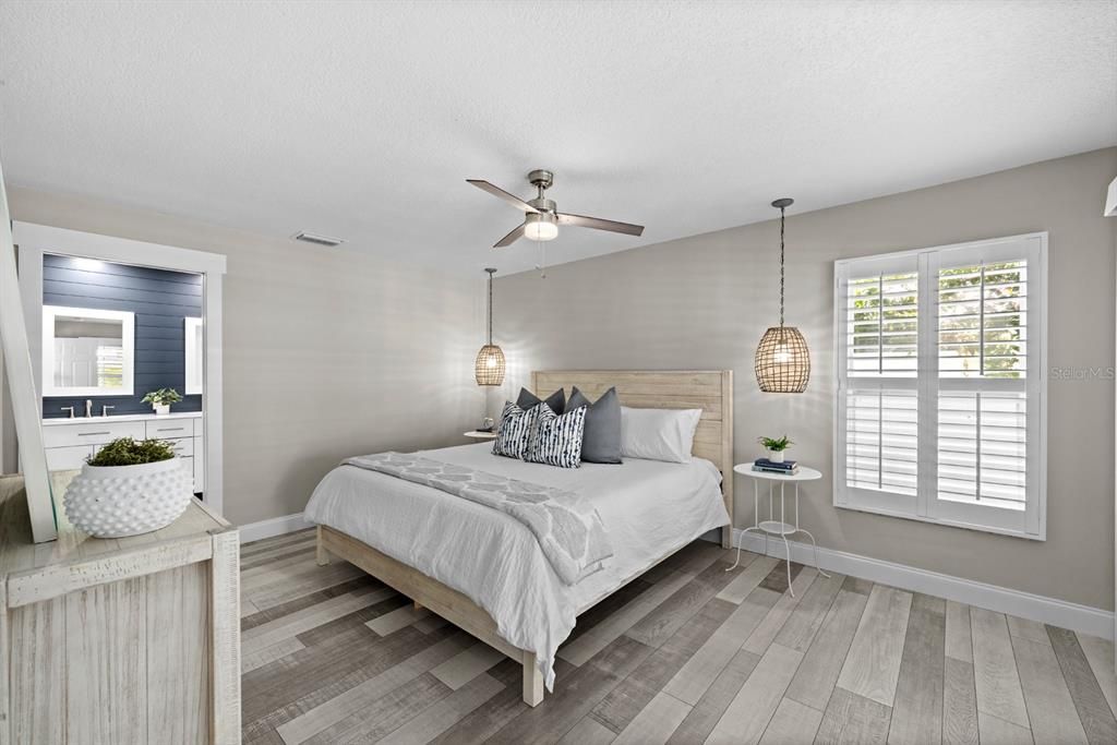 Active With Contract: $650,000 (3 beds, 2 baths, 1713 Square Feet)