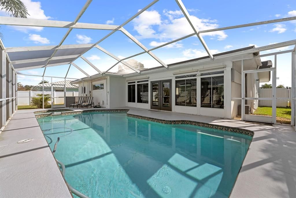 Active With Contract: $650,000 (3 beds, 2 baths, 1713 Square Feet)