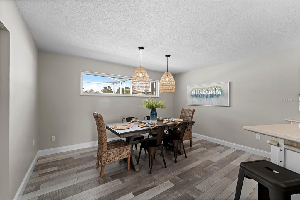 Active With Contract: $650,000 (3 beds, 2 baths, 1713 Square Feet)