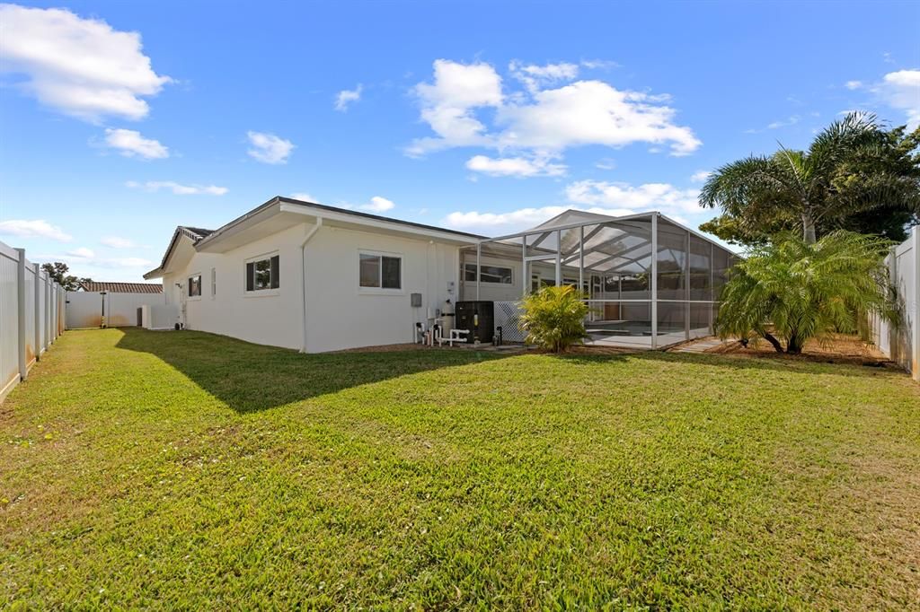 Active With Contract: $650,000 (3 beds, 2 baths, 1713 Square Feet)