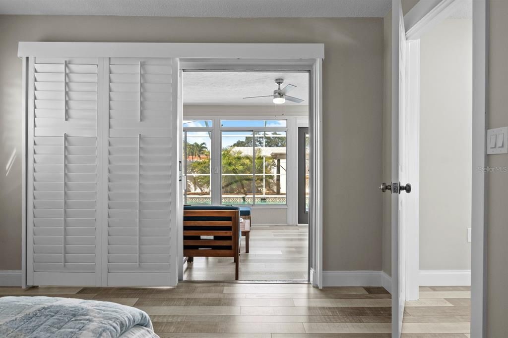 Active With Contract: $650,000 (3 beds, 2 baths, 1713 Square Feet)