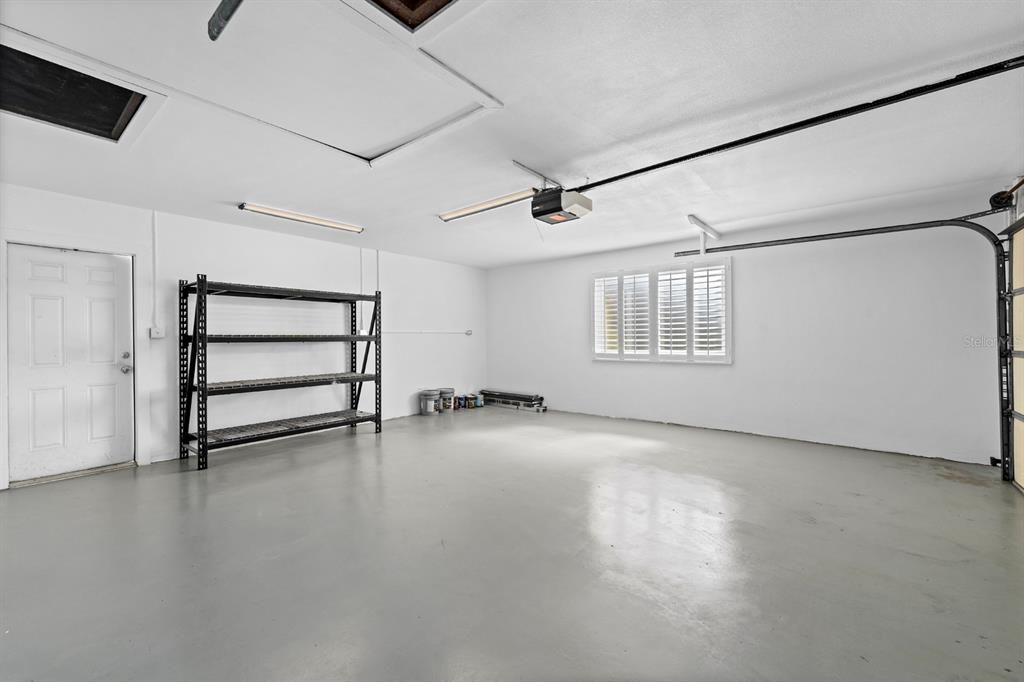 Active With Contract: $650,000 (3 beds, 2 baths, 1713 Square Feet)