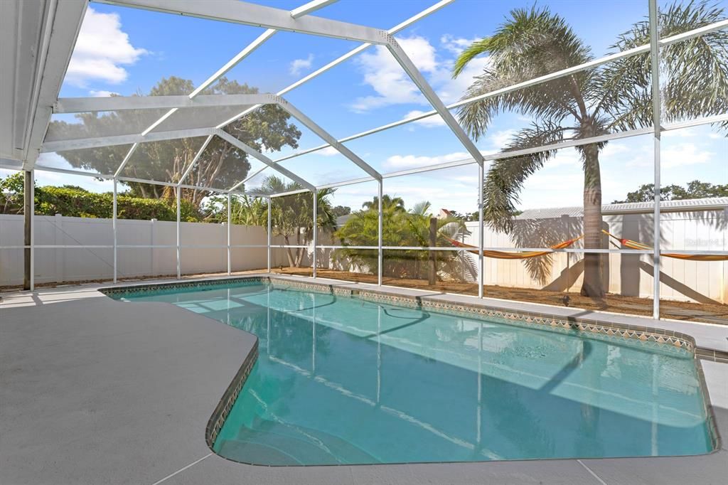 Active With Contract: $650,000 (3 beds, 2 baths, 1713 Square Feet)