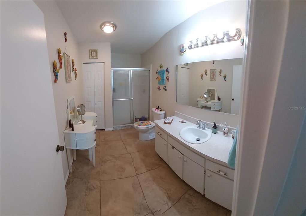 For Sale: $289,900 (2 beds, 2 baths, 1756 Square Feet)