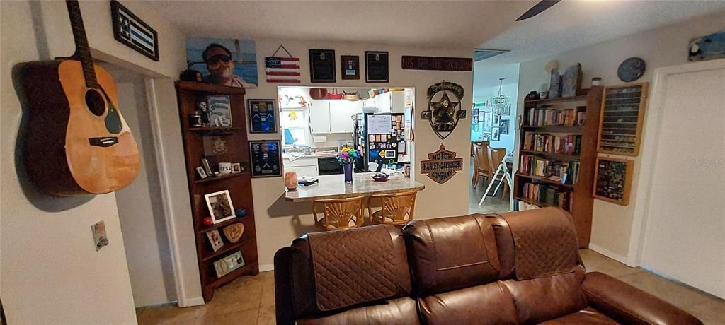 For Sale: $289,900 (2 beds, 2 baths, 1756 Square Feet)