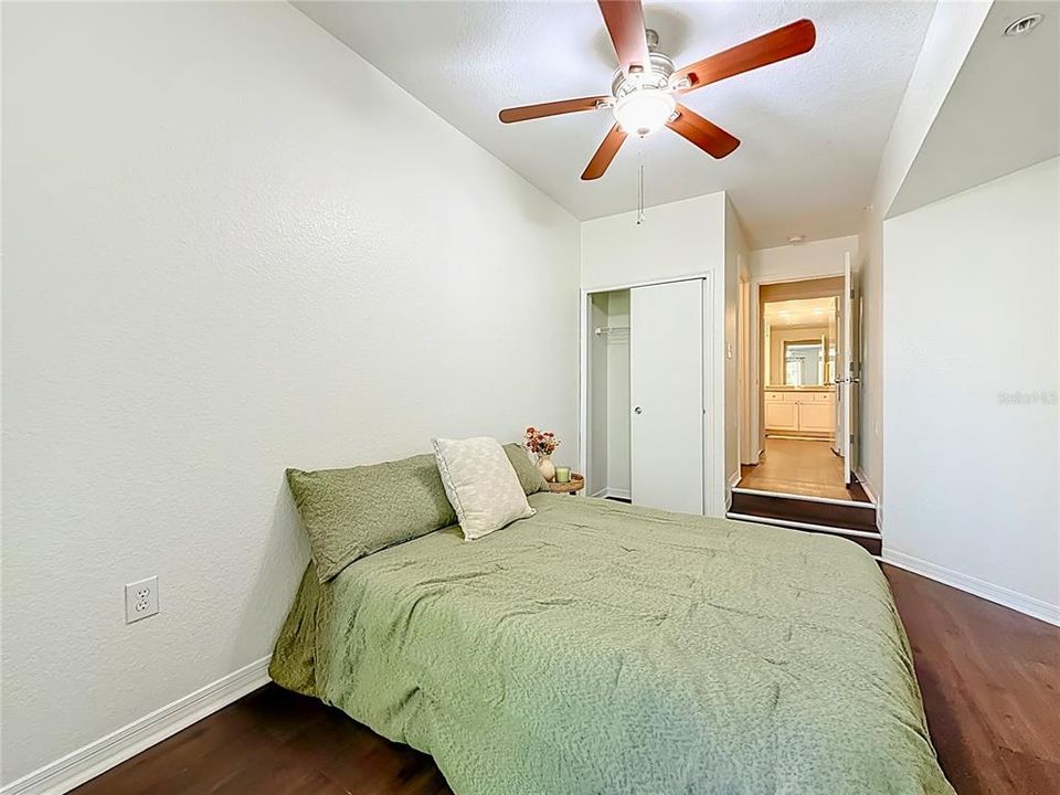 En Venta: $385,000 (2 camas, 2 baños, 1206 Pies cuadrados)