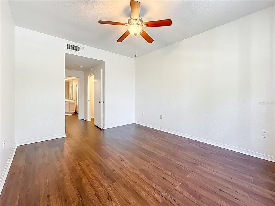 En Venta: $385,000 (2 camas, 2 baños, 1206 Pies cuadrados)