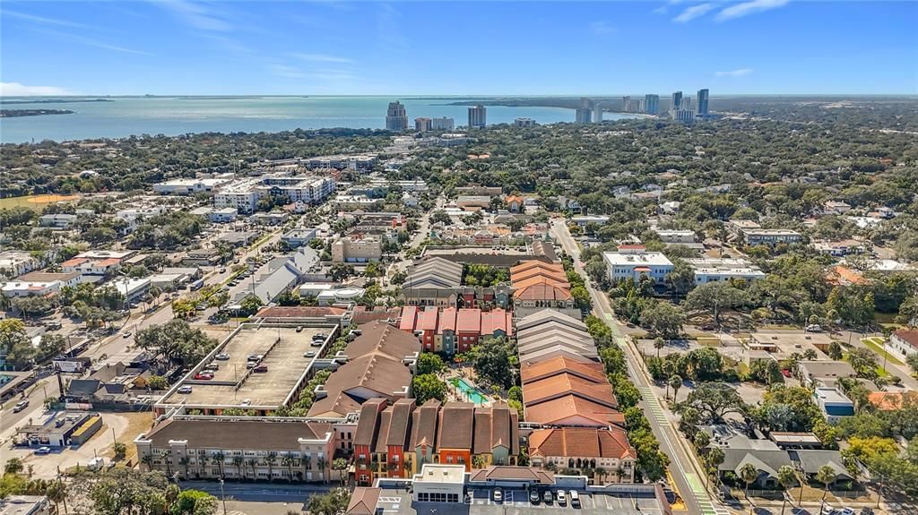 En Venta: $385,000 (2 camas, 2 baños, 1206 Pies cuadrados)