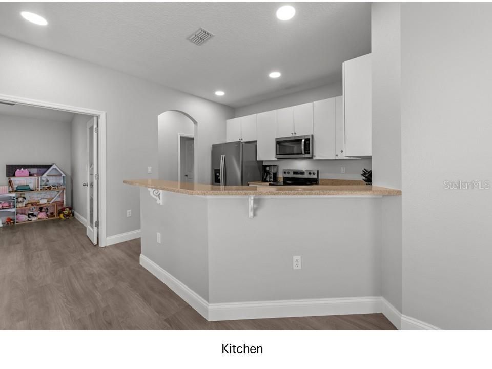 待售: $250,000 (2 贝兹, 2 浴室, 1140 平方英尺)