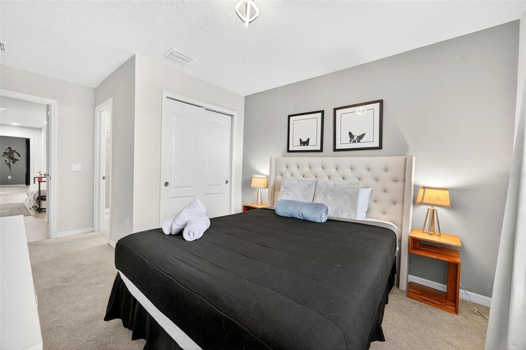 For Sale: $430,000 (5 beds, 4 baths, 2265 Square Feet)