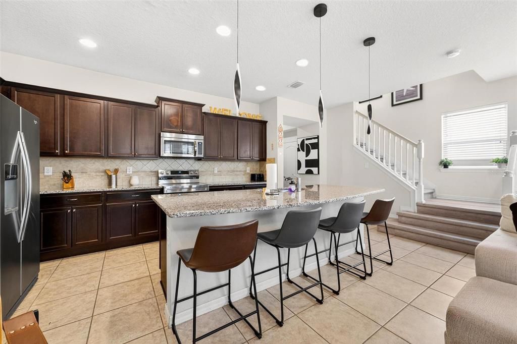 For Sale: $430,000 (5 beds, 4 baths, 2265 Square Feet)