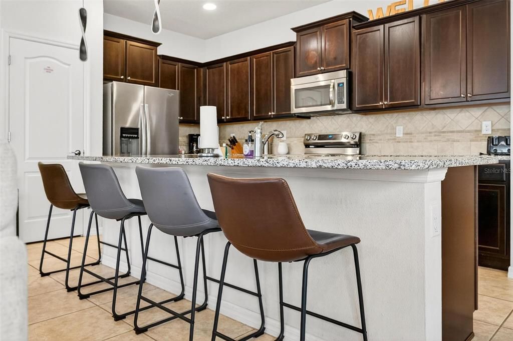 For Sale: $430,000 (5 beds, 4 baths, 2265 Square Feet)