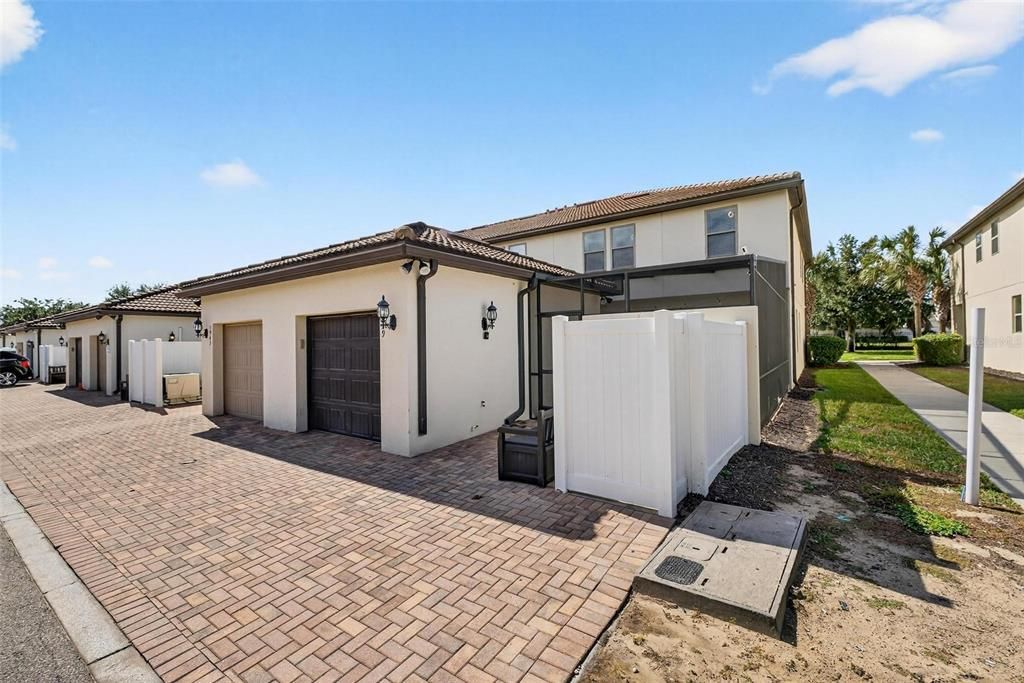 For Sale: $430,000 (5 beds, 4 baths, 2265 Square Feet)