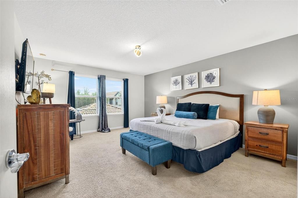 For Sale: $430,000 (5 beds, 4 baths, 2265 Square Feet)