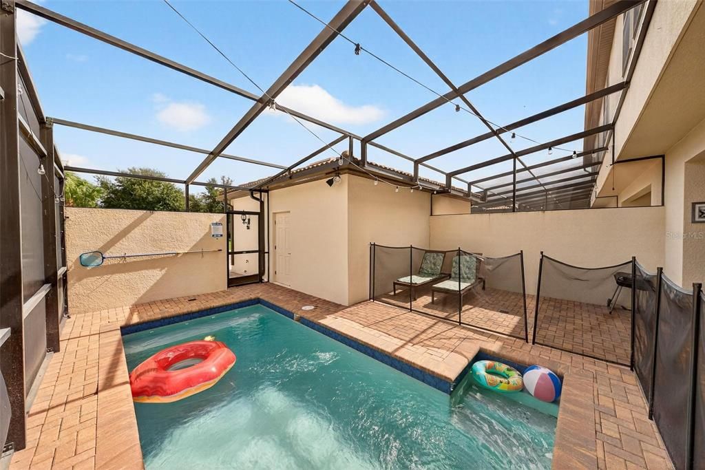 For Sale: $430,000 (5 beds, 4 baths, 2265 Square Feet)