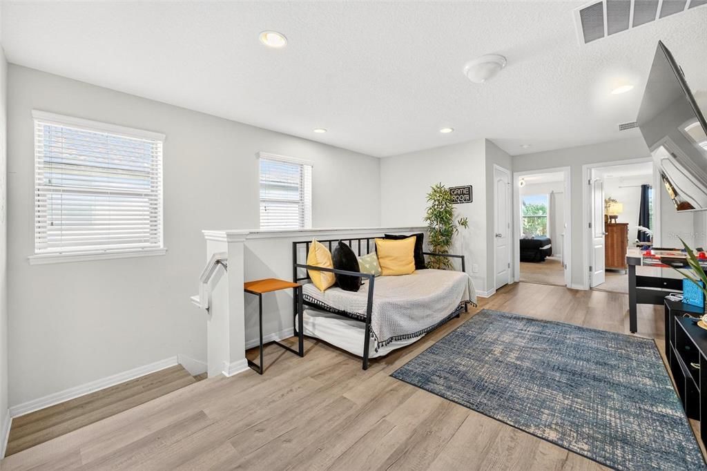 For Sale: $430,000 (5 beds, 4 baths, 2265 Square Feet)