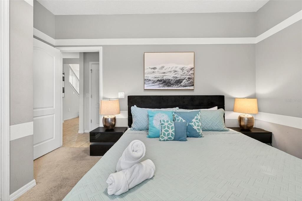 For Sale: $430,000 (5 beds, 4 baths, 2265 Square Feet)