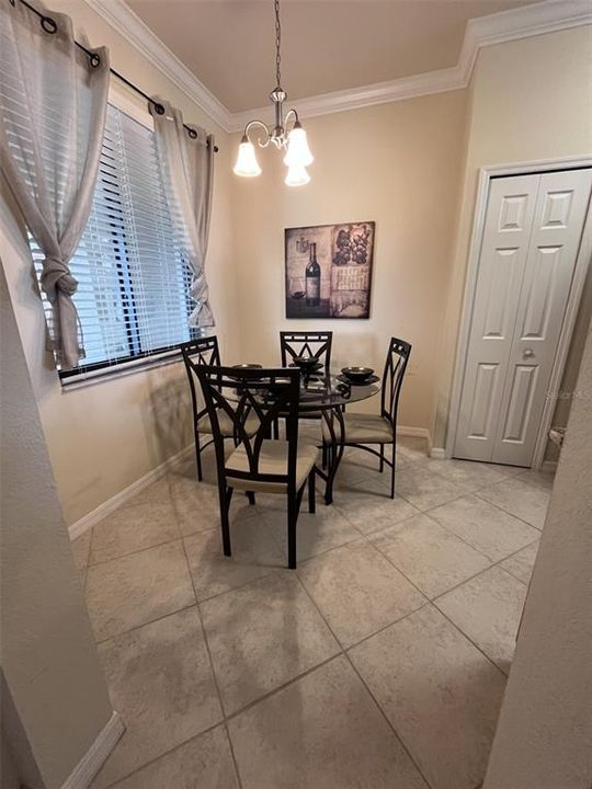 En Venta: $270,000 (2 camas, 2 baños, 1121 Pies cuadrados)