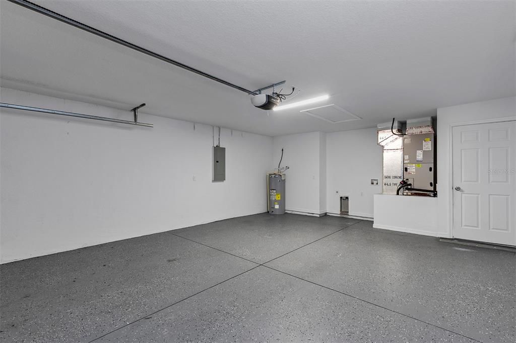 Active With Contract: $244,900 (3 beds, 2 baths, 1278 Square Feet)