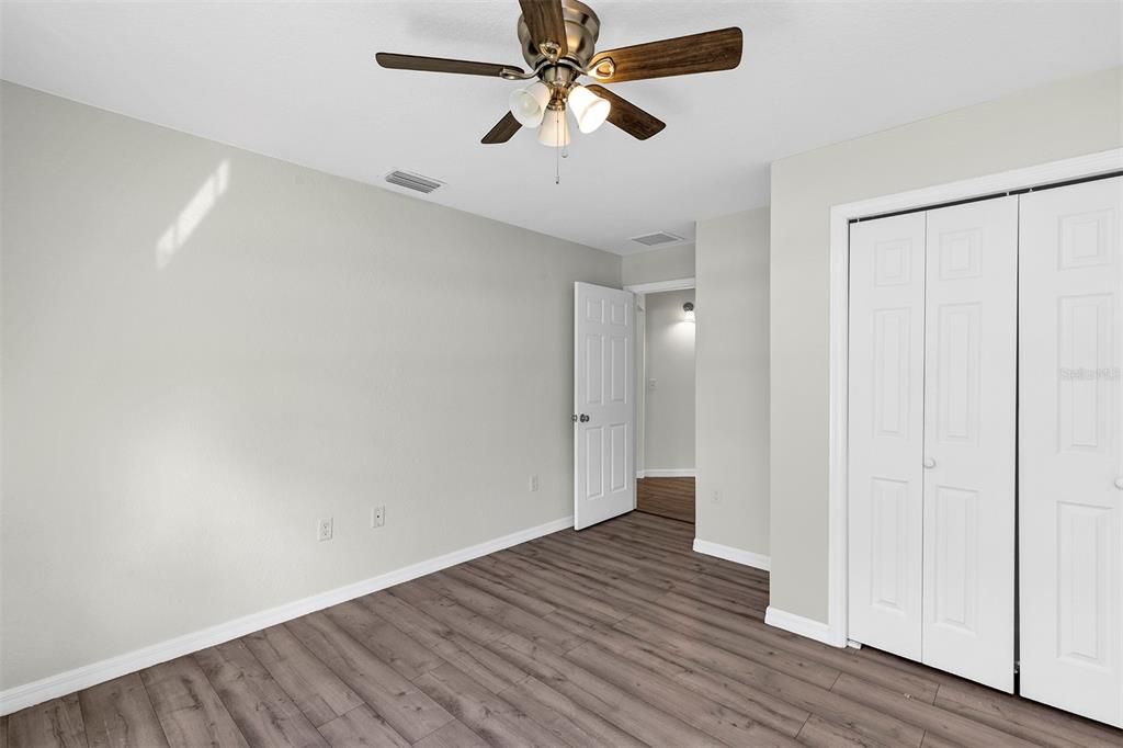 Active With Contract: $244,900 (3 beds, 2 baths, 1278 Square Feet)