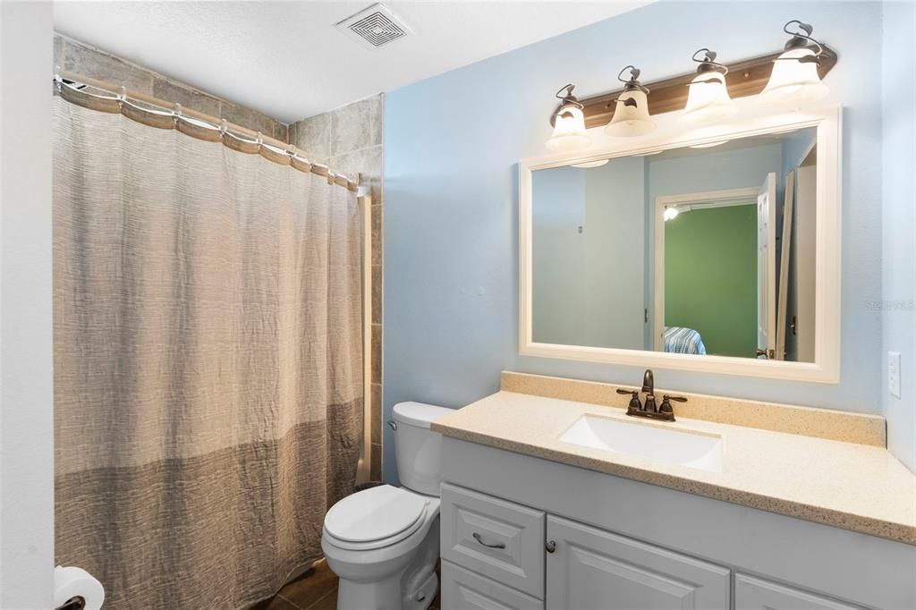 En Venta: $329,000 (3 camas, 2 baños, 1214 Pies cuadrados)