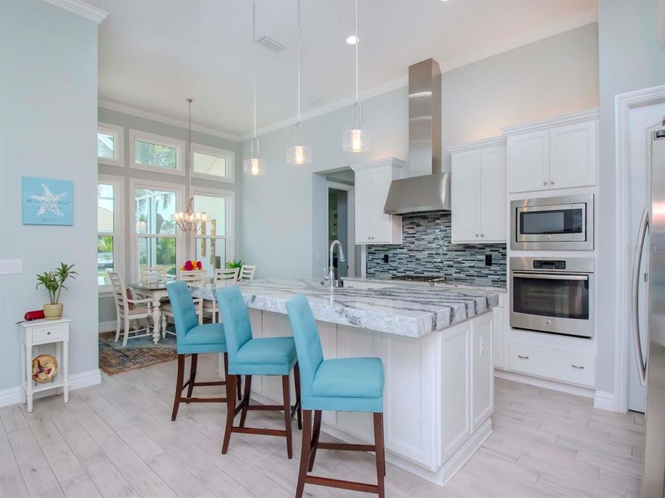 待售: $1,149,999 (4 贝兹, 3 浴室, 2537 平方英尺)